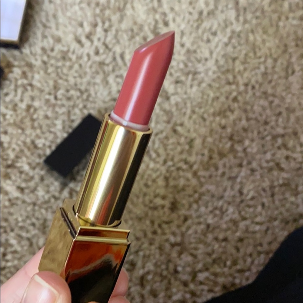 Estée Lauder lipstick pure color envy